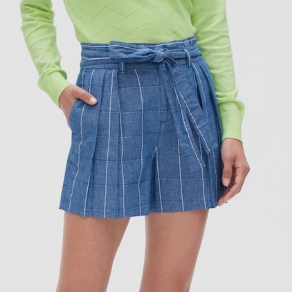 NWOT Banana Republic Paper Bag waist shorts